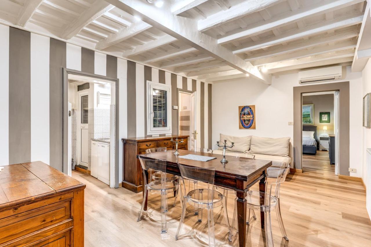 Lovely Spacious Apartment Near The Colosseum Roma Exterior foto